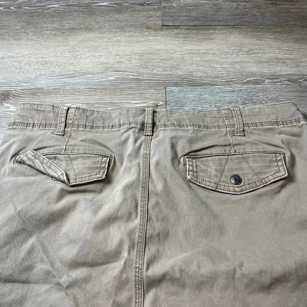 Falls Creek Cargo Shorts Mens 38 Tan Khaki Stretch Cotton Utility Outdoor Hiking